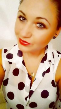Katie1993 from California,United States