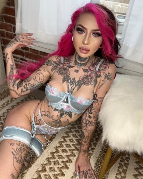 PinkFox99 from California,United States